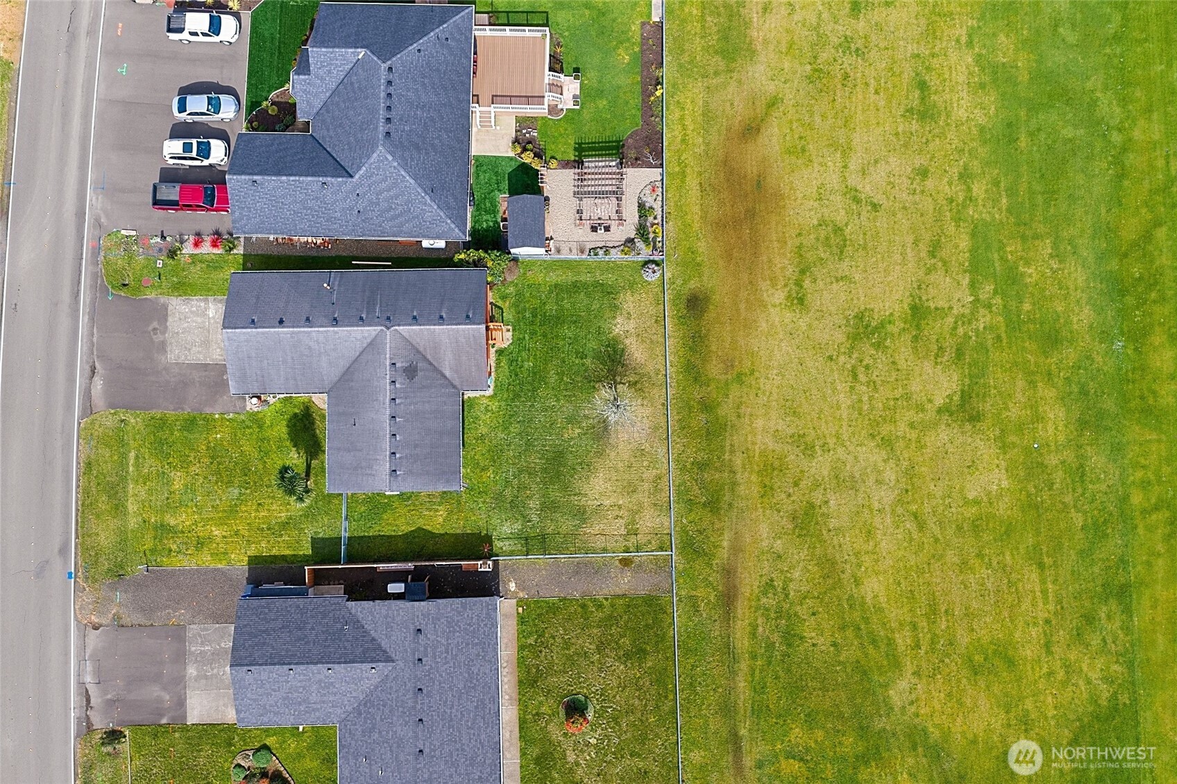 550 Canal Drive NE, Ocean Shores, WA 98569