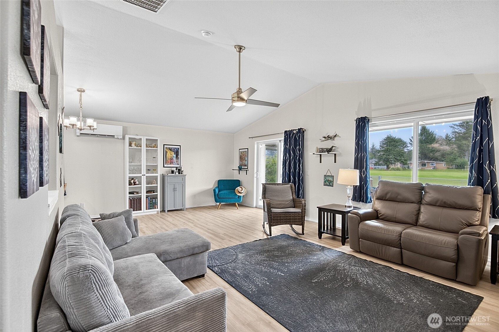 550 Canal Drive NE, Ocean Shores, WA 98569