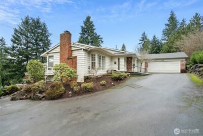 6420 NE 129th Place , Kirkland, WA 98034