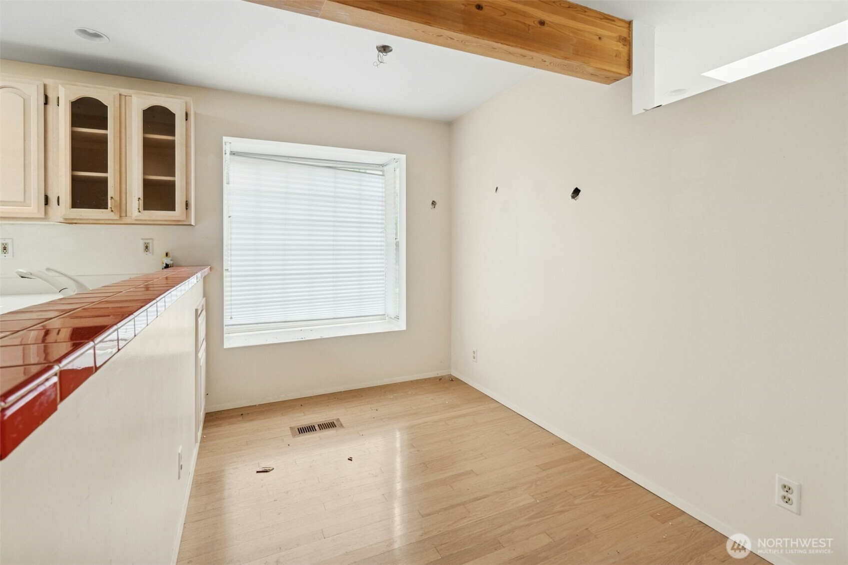 6420 NE 129th Place , Kirkland, WA 98034