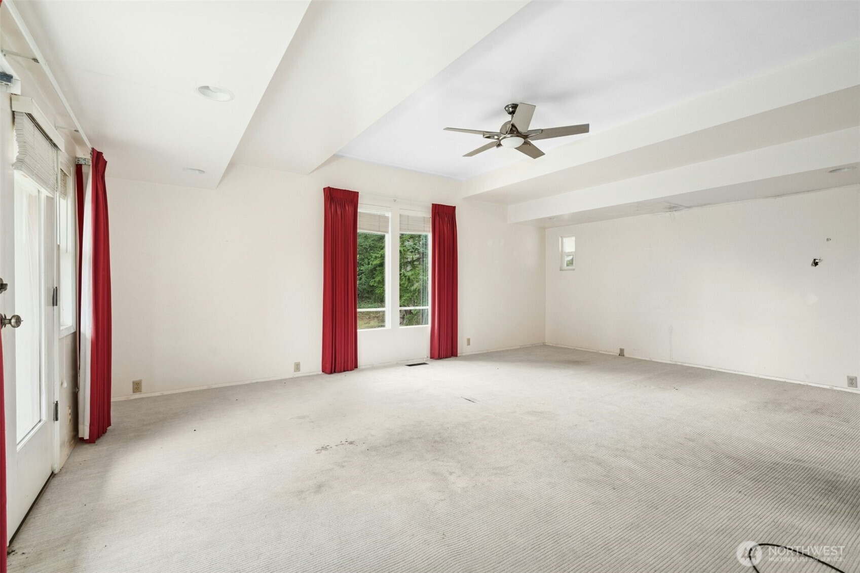 6420 NE 129th Place , Kirkland, WA 98034