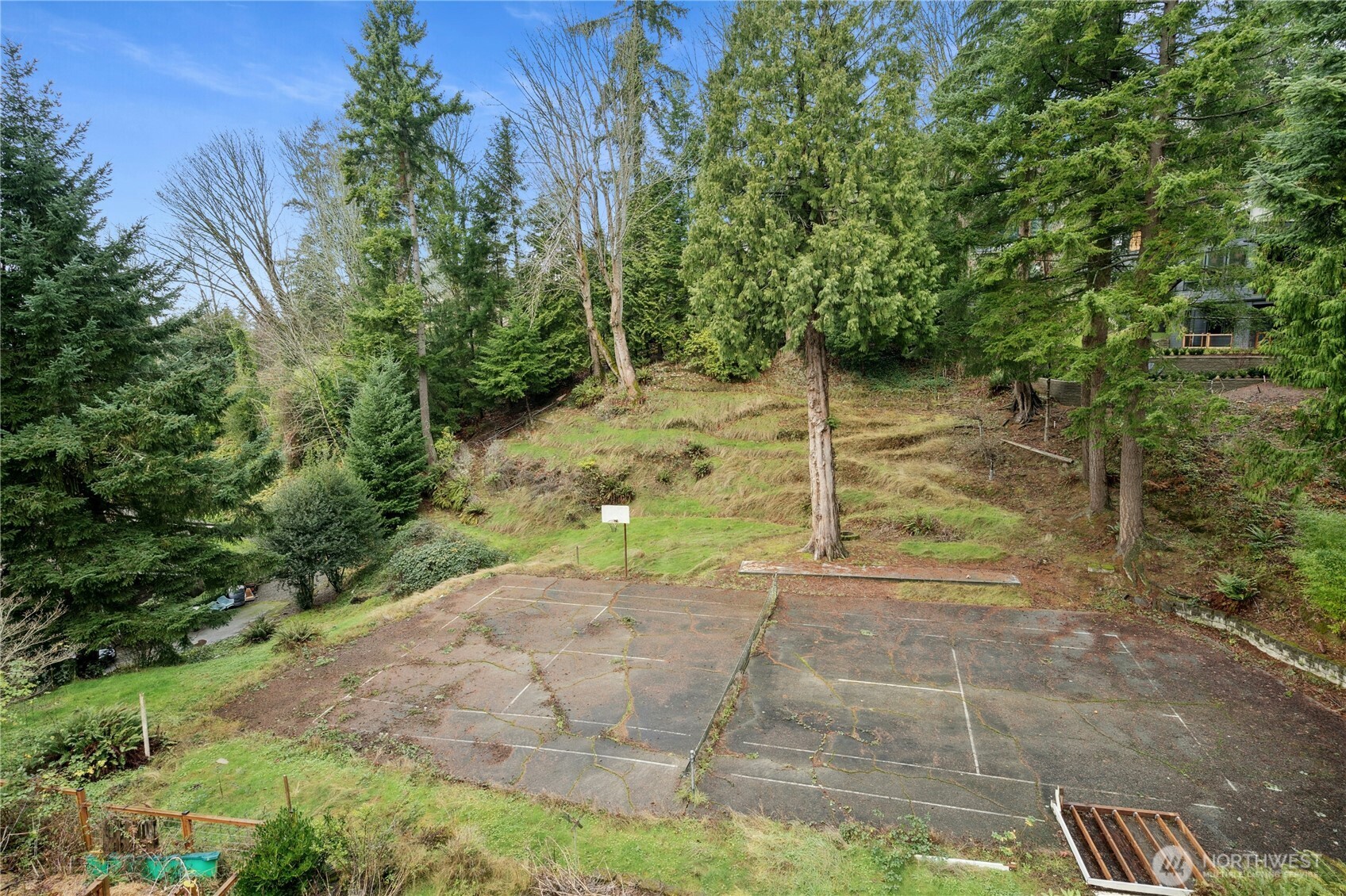 6420 NE 129th Place , Kirkland, WA 98034