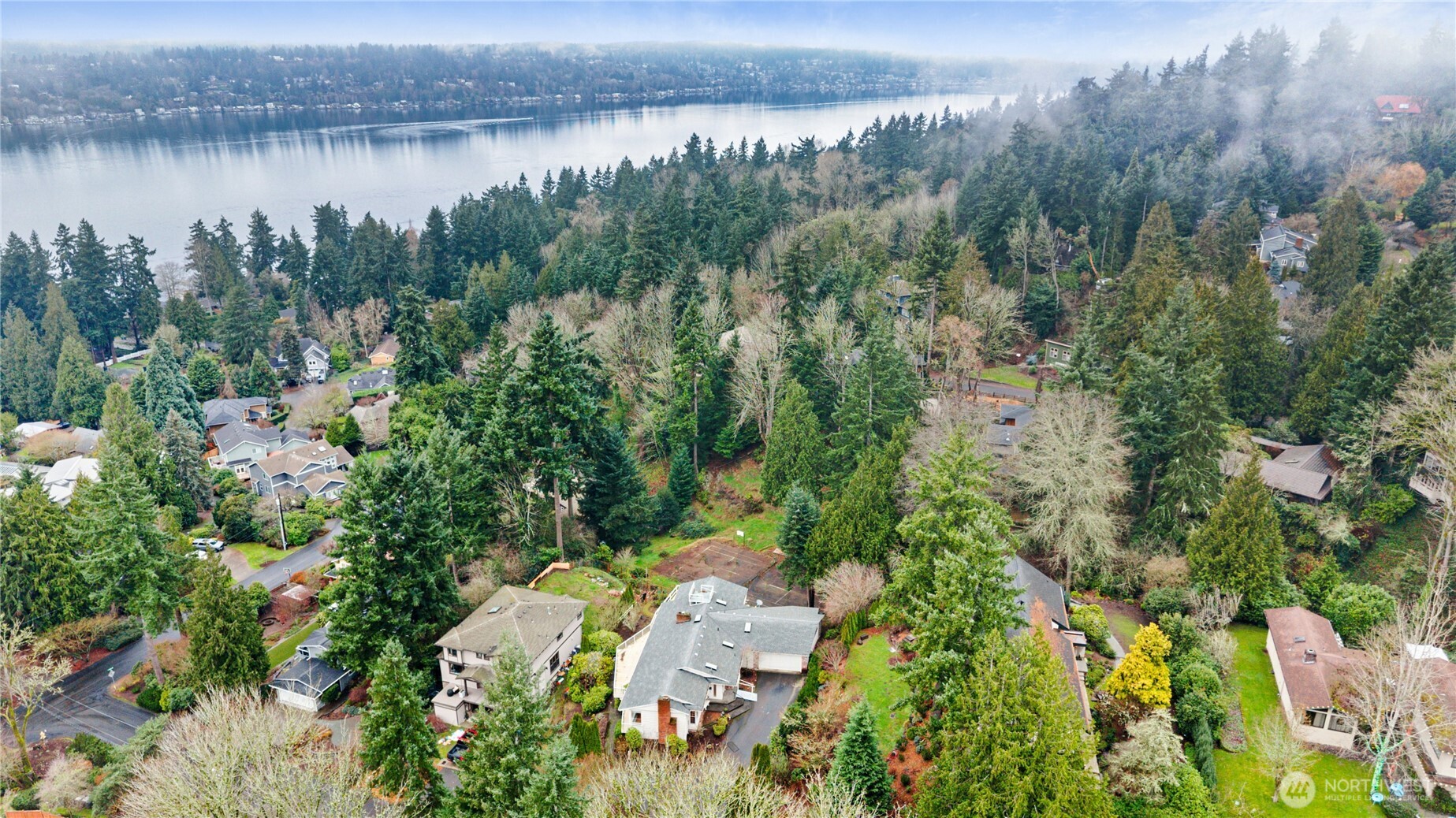 6420 NE 129th Place , Kirkland, WA 98034