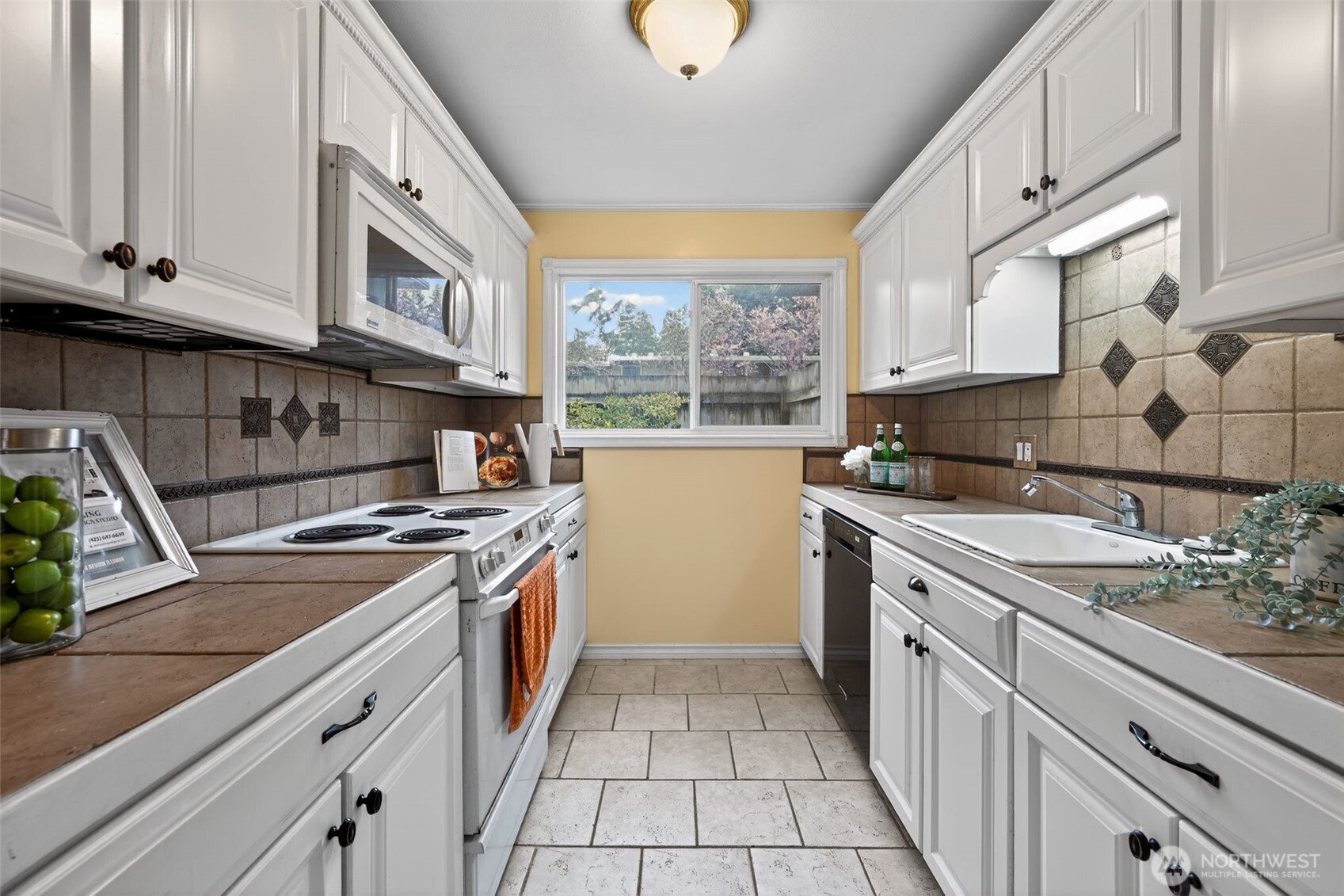 12251 SE 59th Street #102, Bellevue, WA 98006
