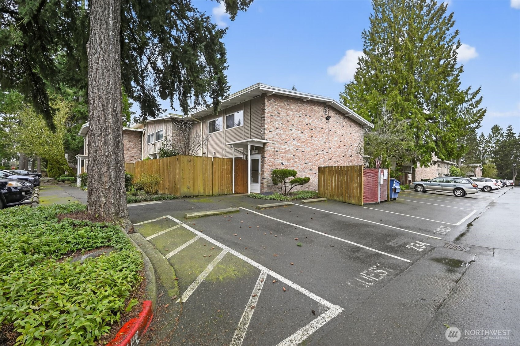 12251 SE 59th Street #102, Bellevue, WA 98006