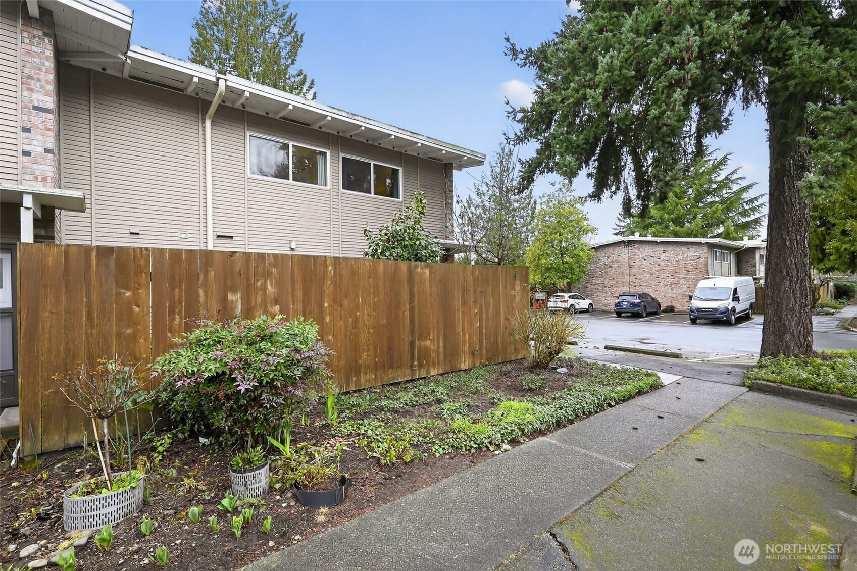 12251 SE 59th Street #102, Bellevue, WA 98006