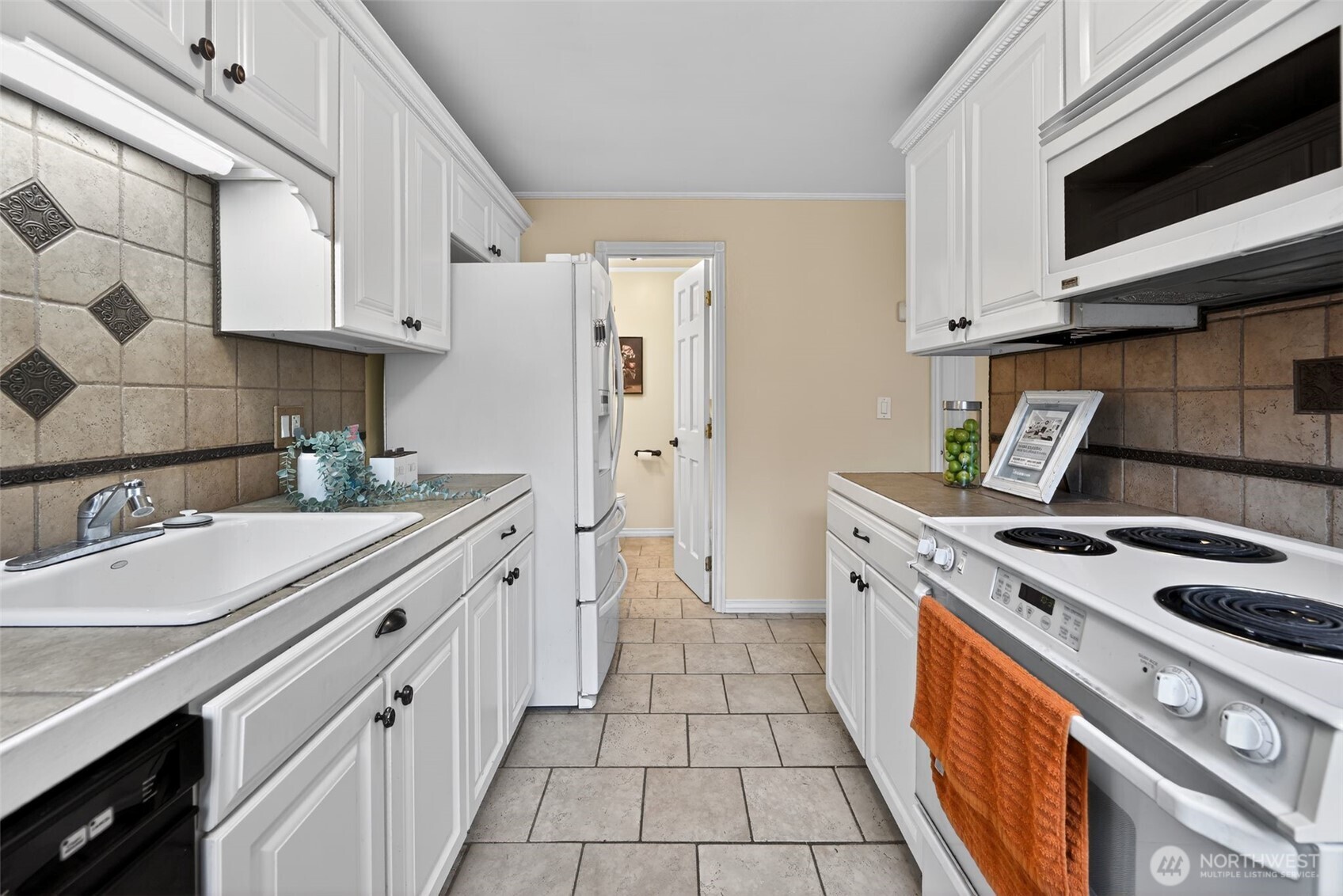 12251 SE 59th Street #102, Bellevue, WA 98006