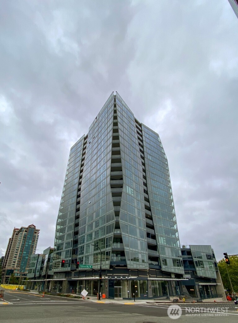 188 Bellevue Way NE #1404, Bellevue, WA 98004