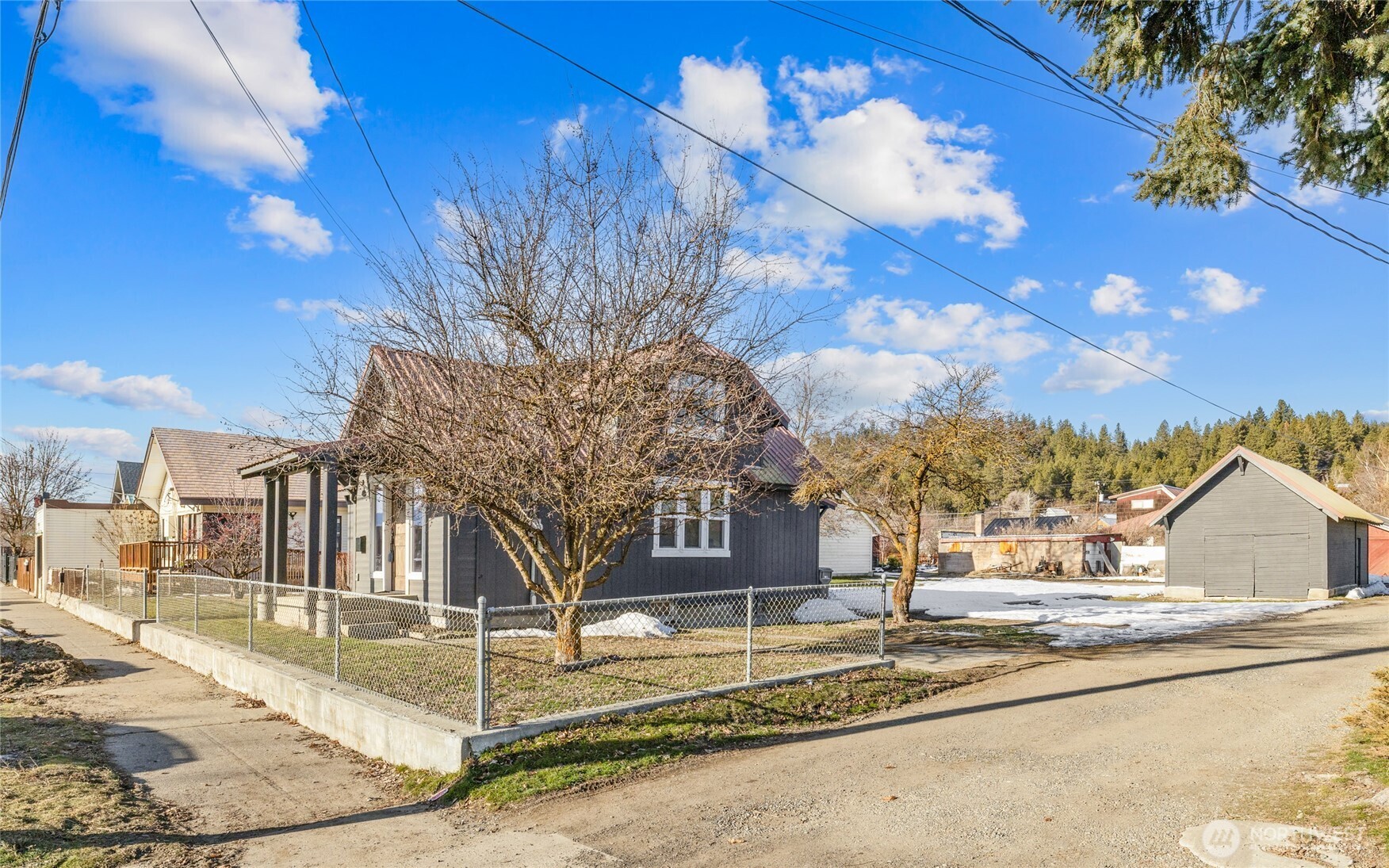 515 E 1st Street , Cle Elum, WA 98922