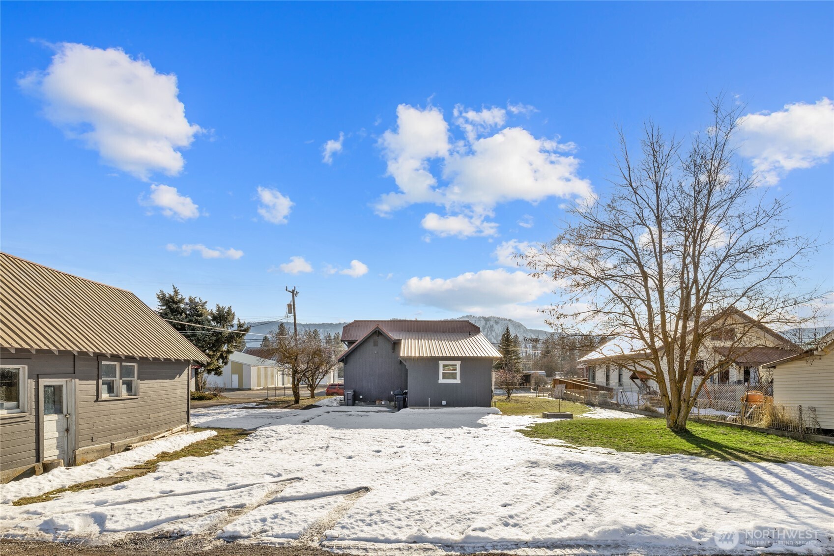 515 E 1st Street , Cle Elum, WA 98922