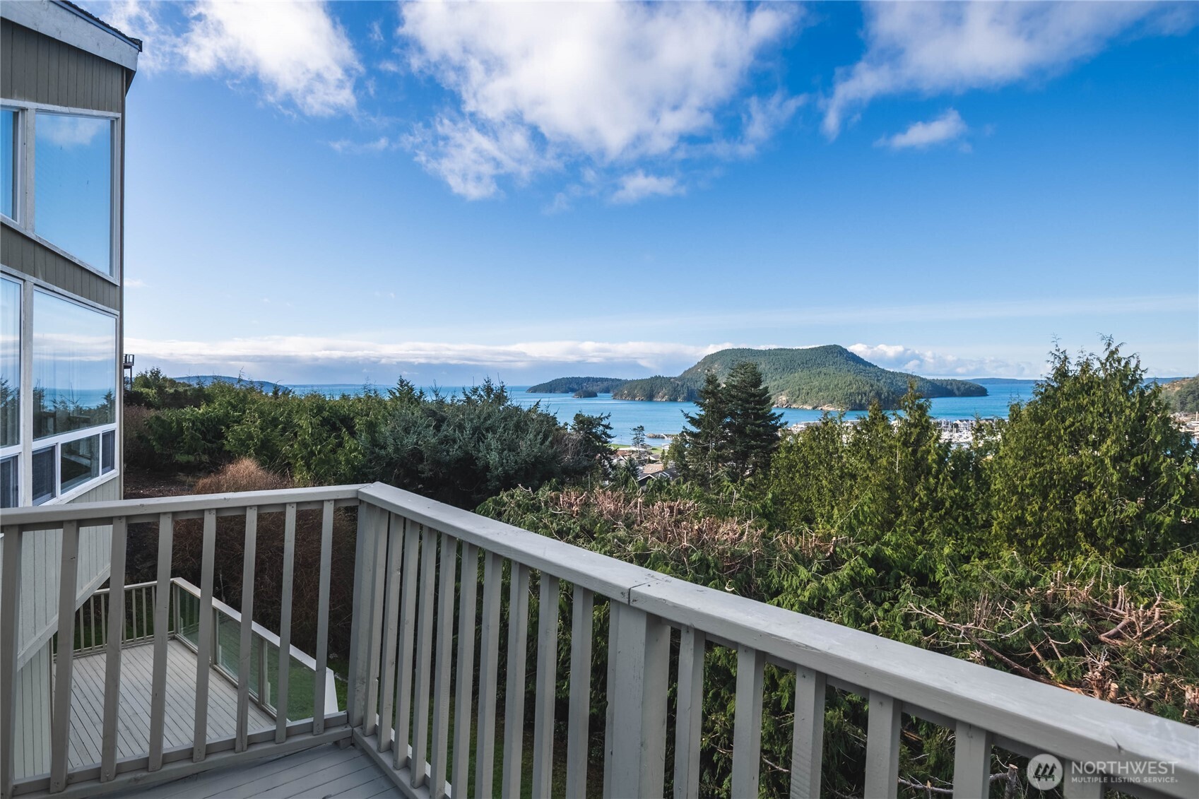 2104 Highland Drive , Anacortes, WA 98221
