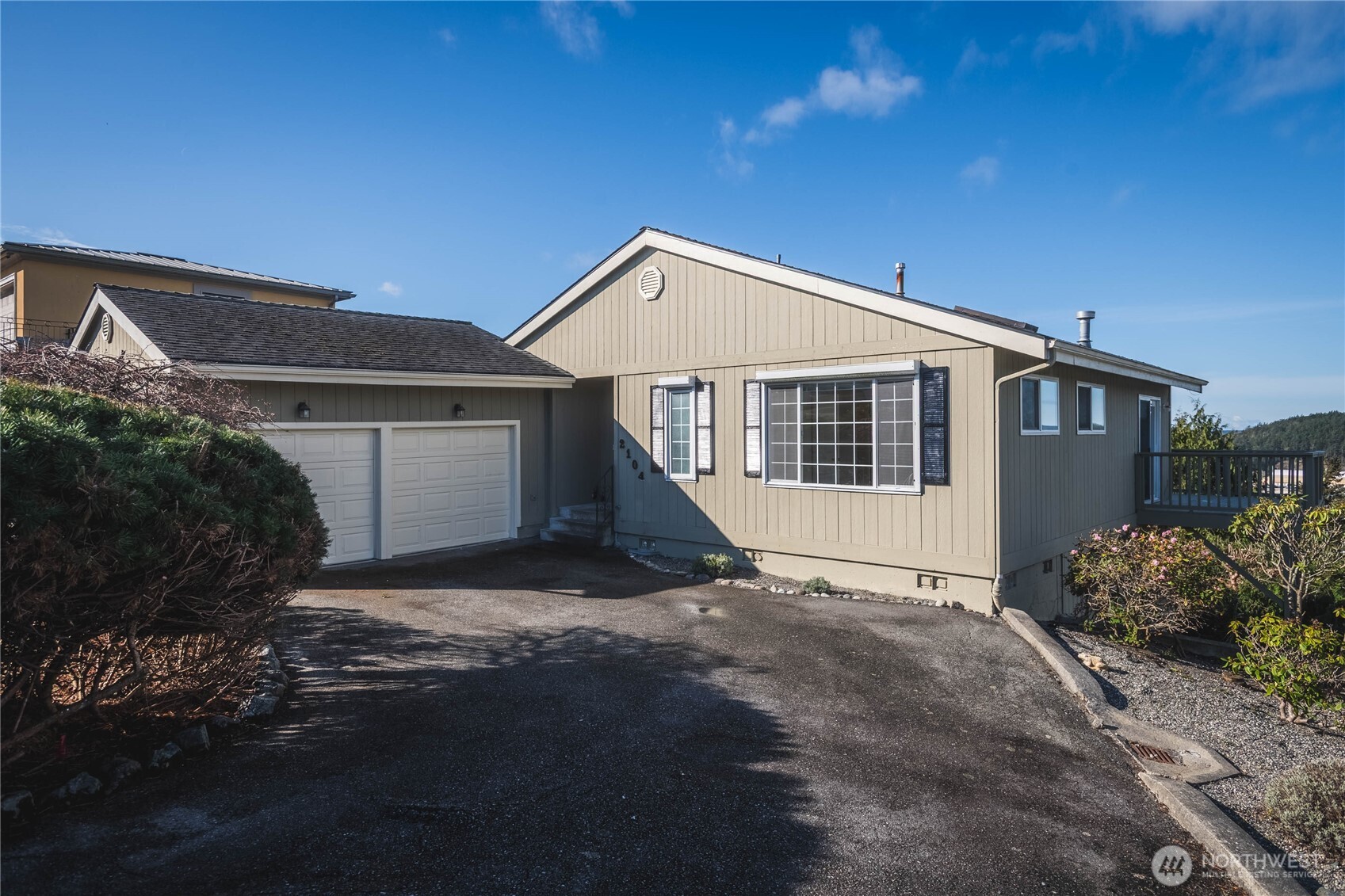 2104 Highland Drive , Anacortes, WA 98221