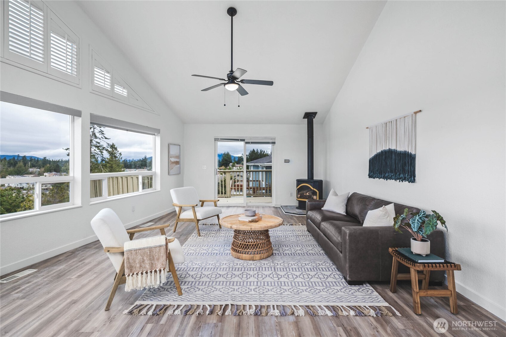 2104 Highland Drive , Anacortes, WA 98221