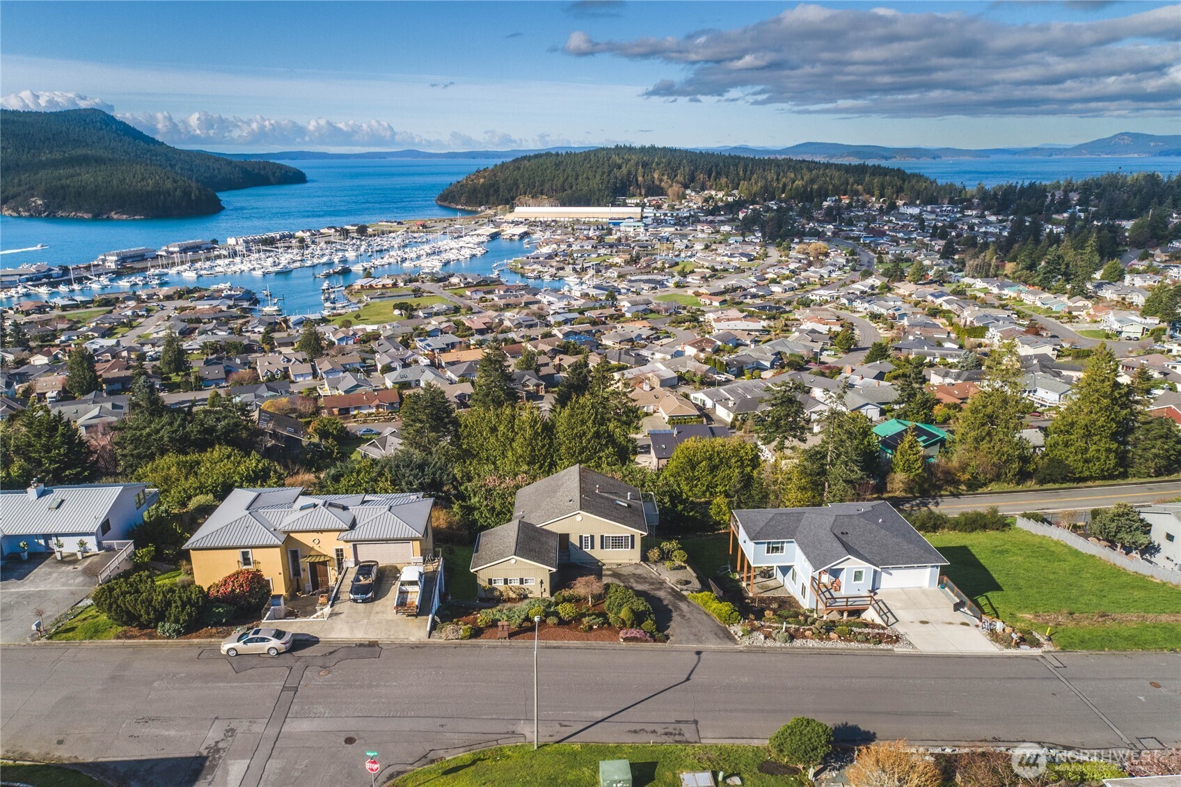 2104 Highland Drive , Anacortes, WA 98221