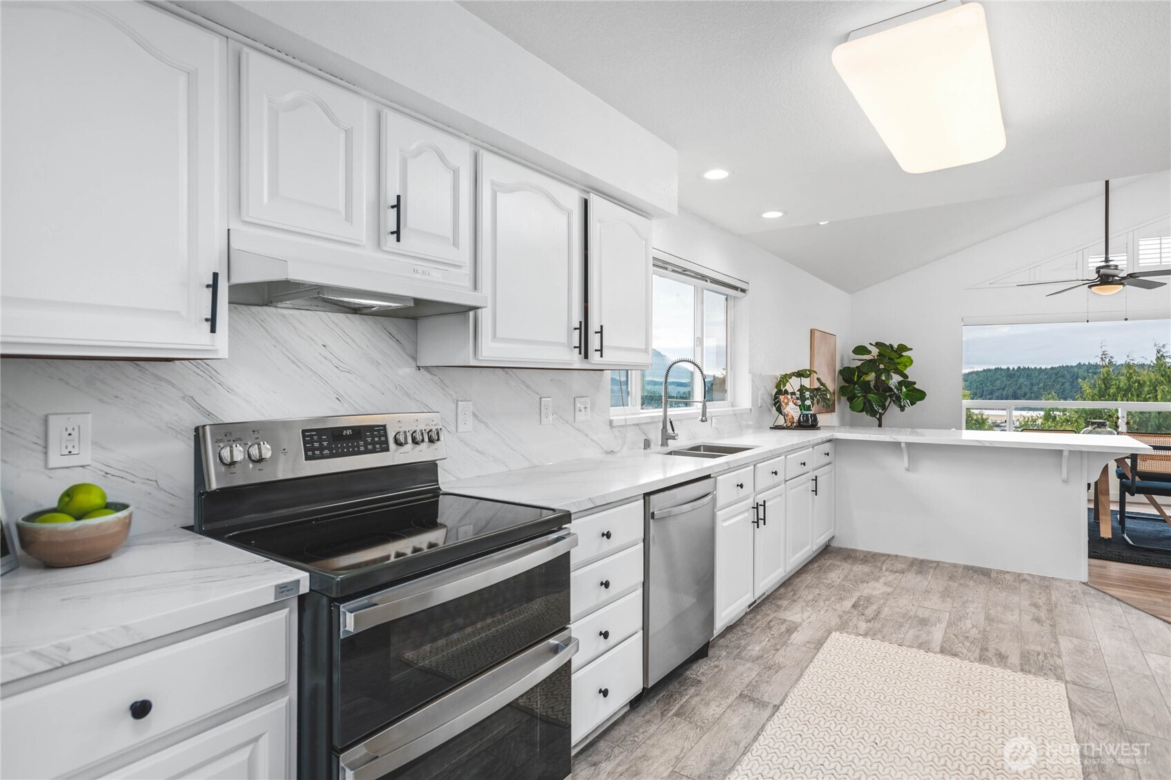 2104 Highland Drive , Anacortes, WA 98221