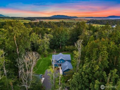 2788 Douglas Road , Ferndale, WA 98248-8907