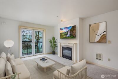 701 1st Avenue N #204, Seattle, WA 98109