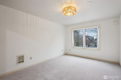 701 1st Avenue N #204, Seattle, WA 98109 - Photo 21
