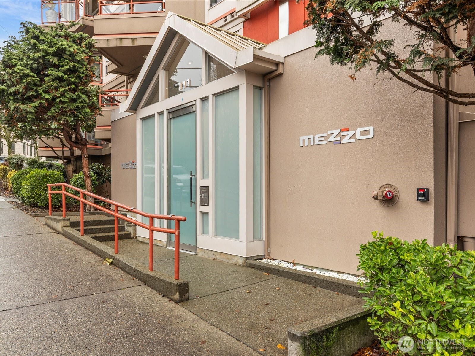 711 E Denny Way #104, Seattle, WA 98122