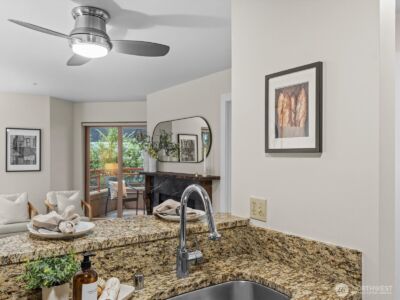 711 E Denny Way #104, Seattle, WA 98122 - Photo 11