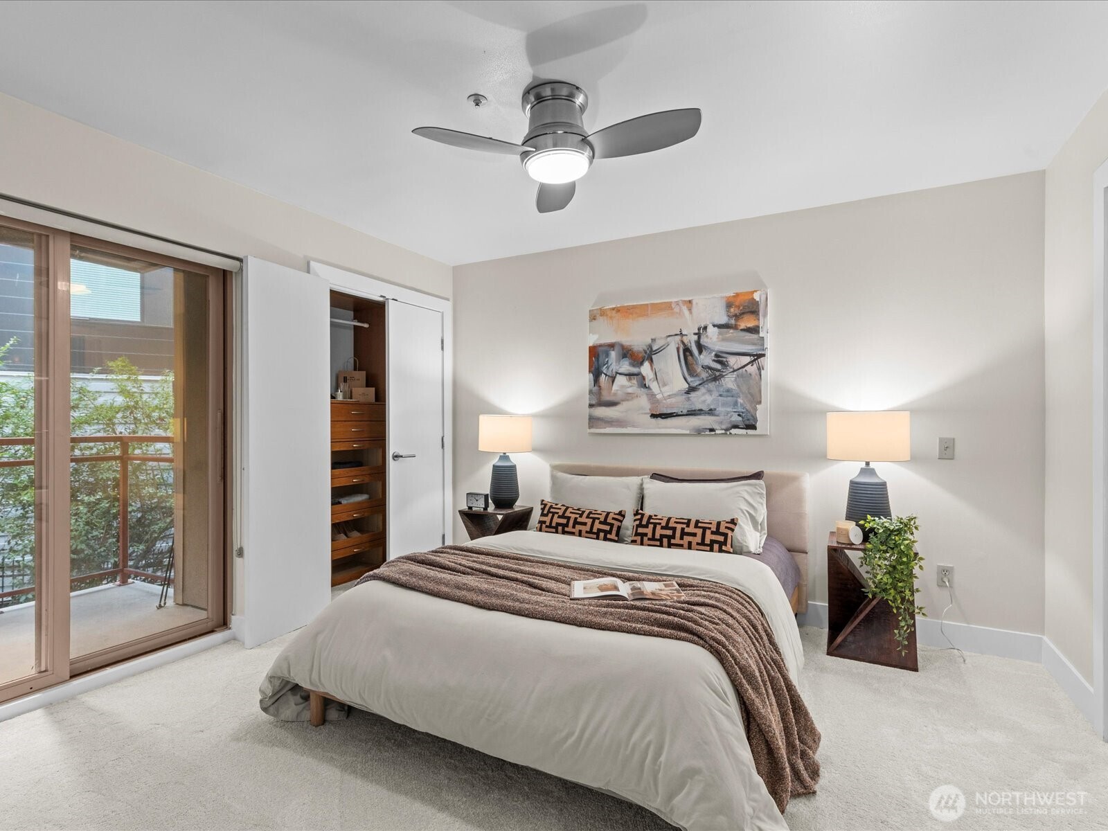 711 E Denny Way #104, Seattle, WA 98122