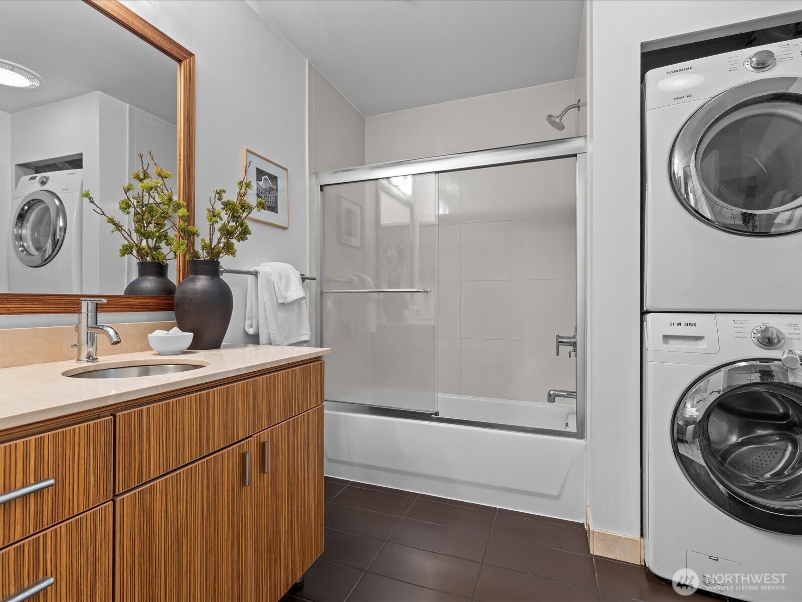 711 E Denny Way #104, Seattle, WA 98122