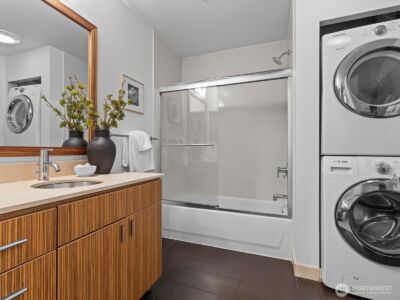 711 E Denny Way #104, Seattle, WA 98122 - Photo 22