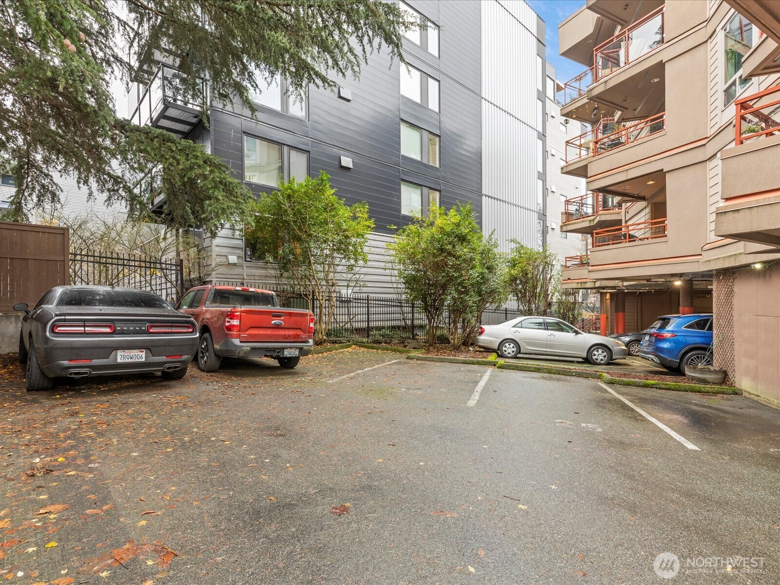 711 E Denny Way #104, Seattle, WA 98122