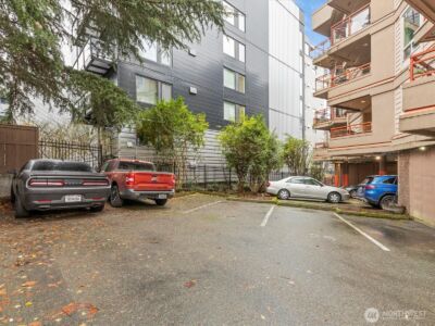 711 E Denny Way #104, Seattle, WA 98122 - Photo 27