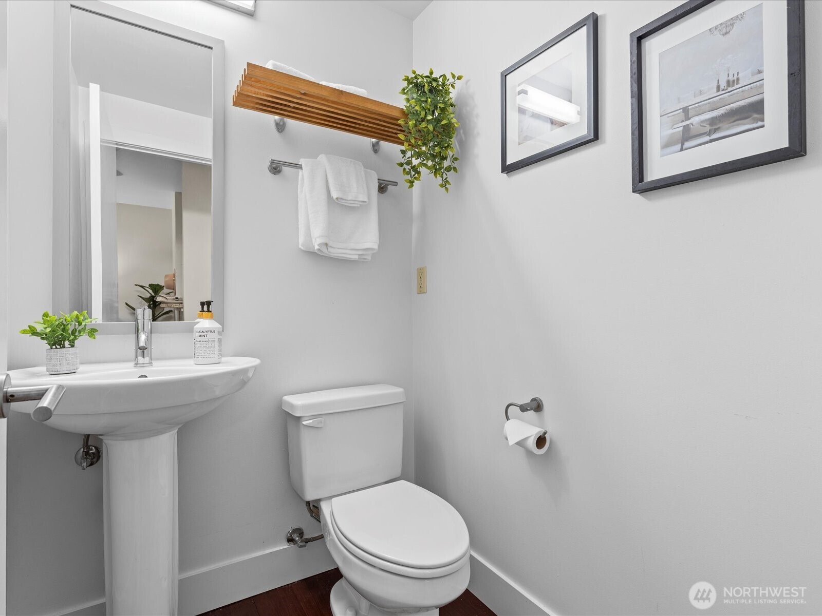 711 E Denny Way #104, Seattle, WA 98122