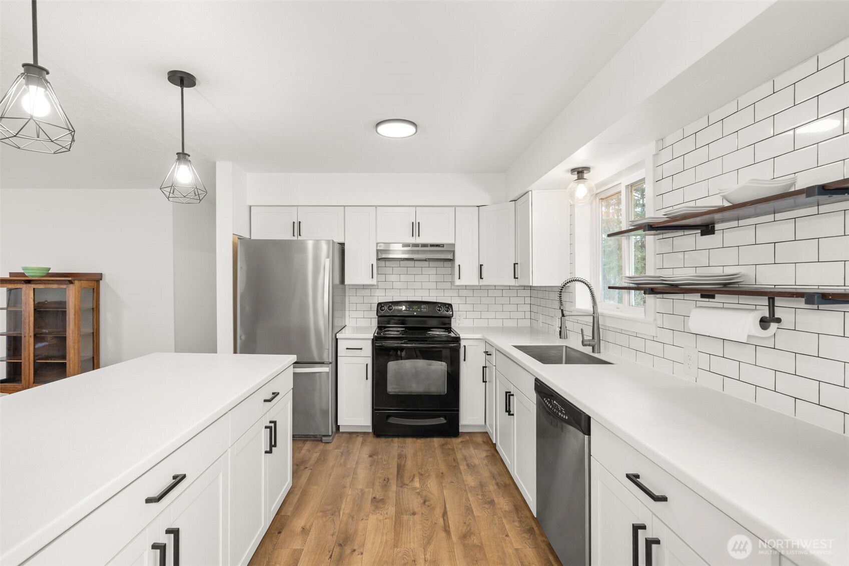 1346 W Third Street , South Bend, WA 98586