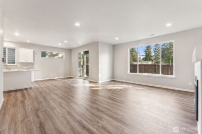 12038 126th Avenue Ct E #13, Puyallup, WA 98374 - Photo 4