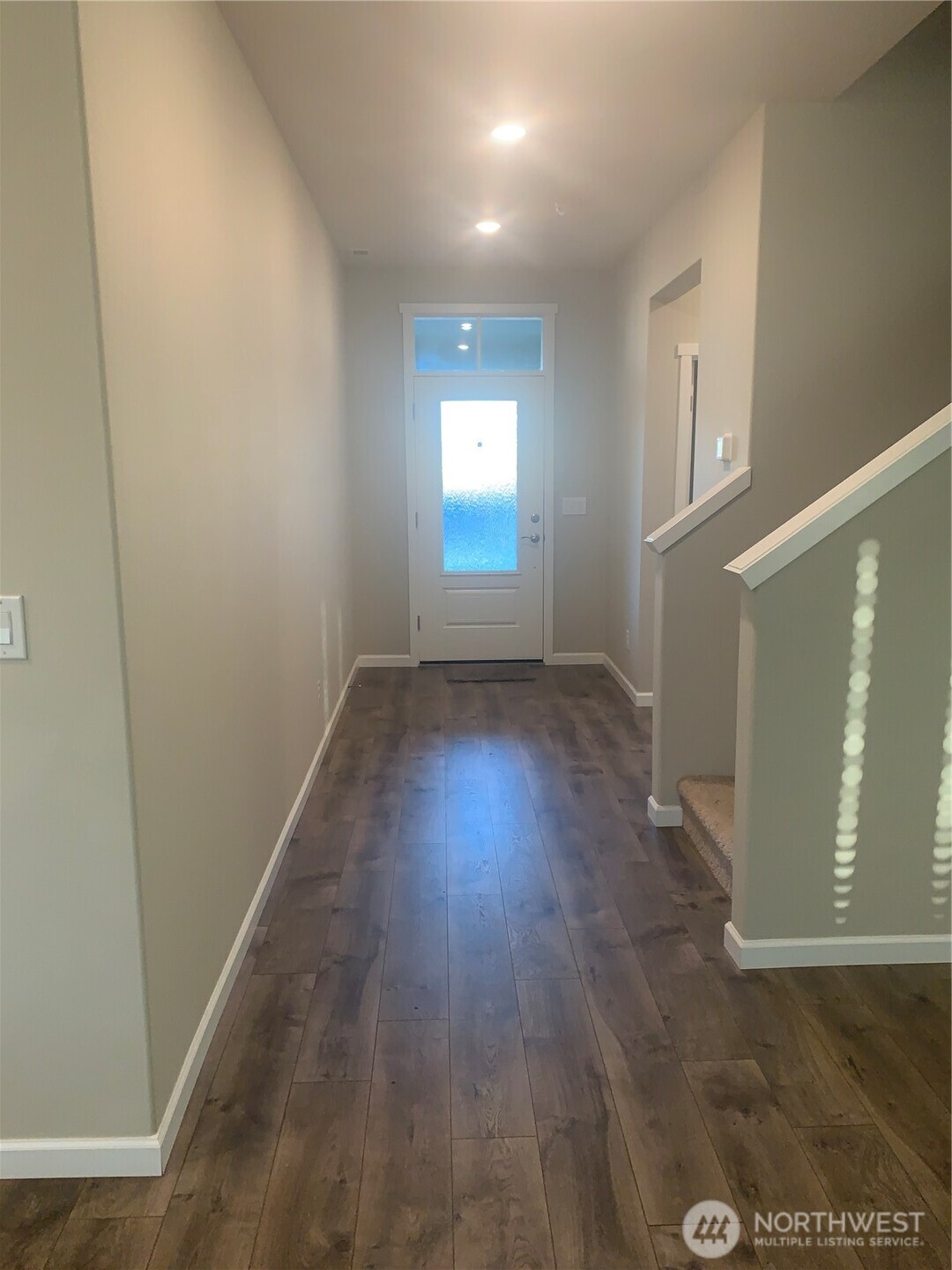 601 Deusen Lane N, Enumclaw, WA 98022