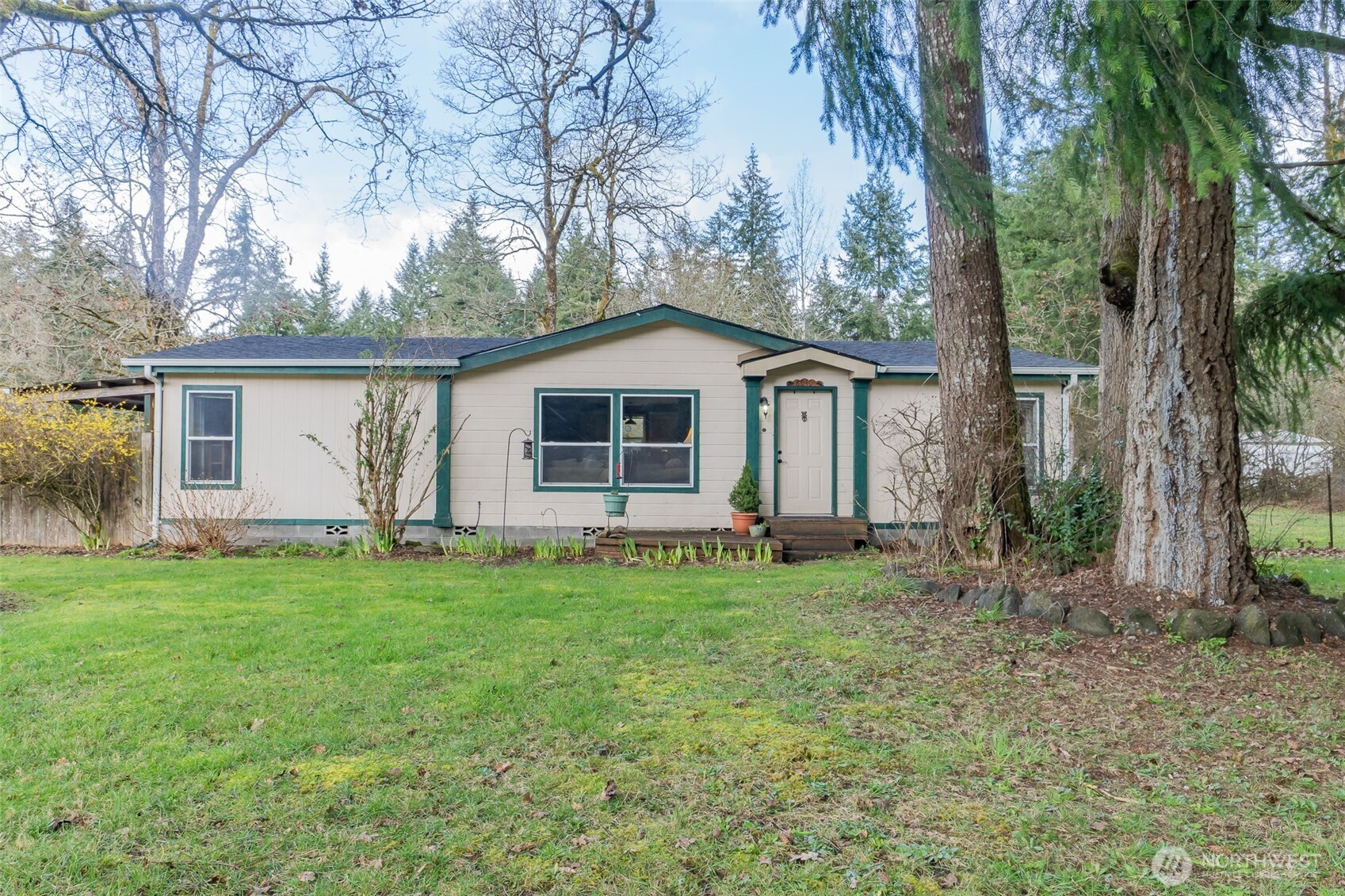 8040 Riffe Lane SW, Rochester, WA 98579