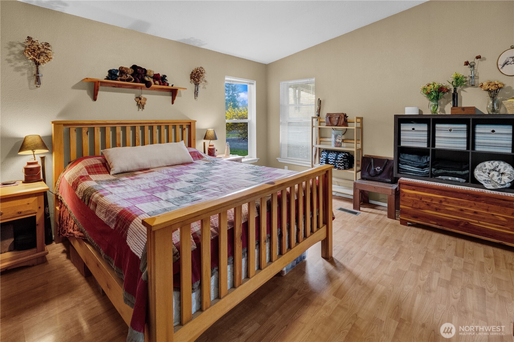 8040 Riffe Lane SW, Rochester, WA 98579