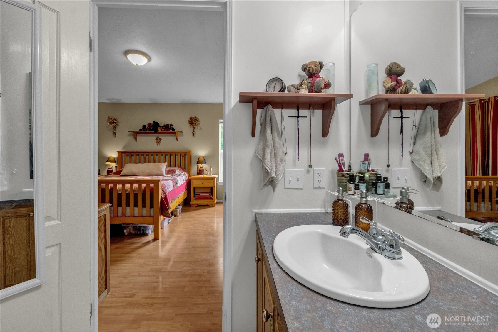 8040 Riffe Lane SW, Rochester, WA 98579