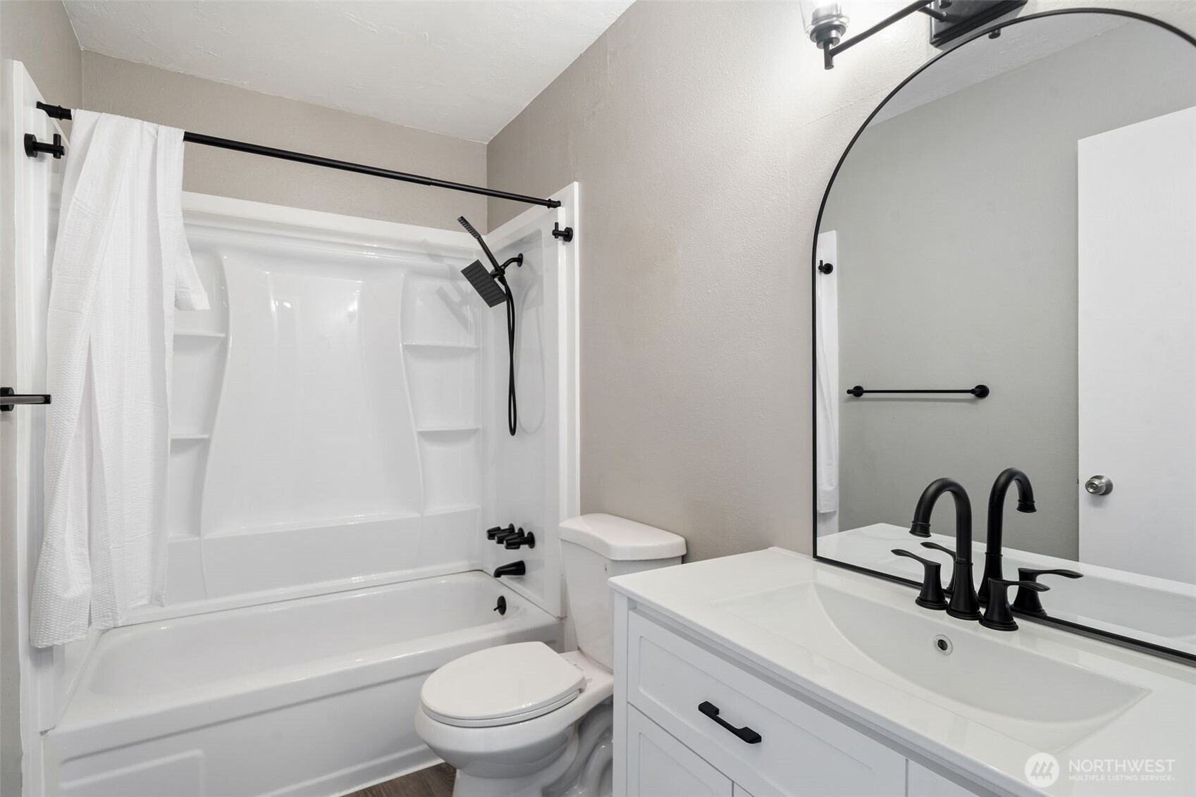 2938 E Walnut Street #5, Port Angeles, WA 98362