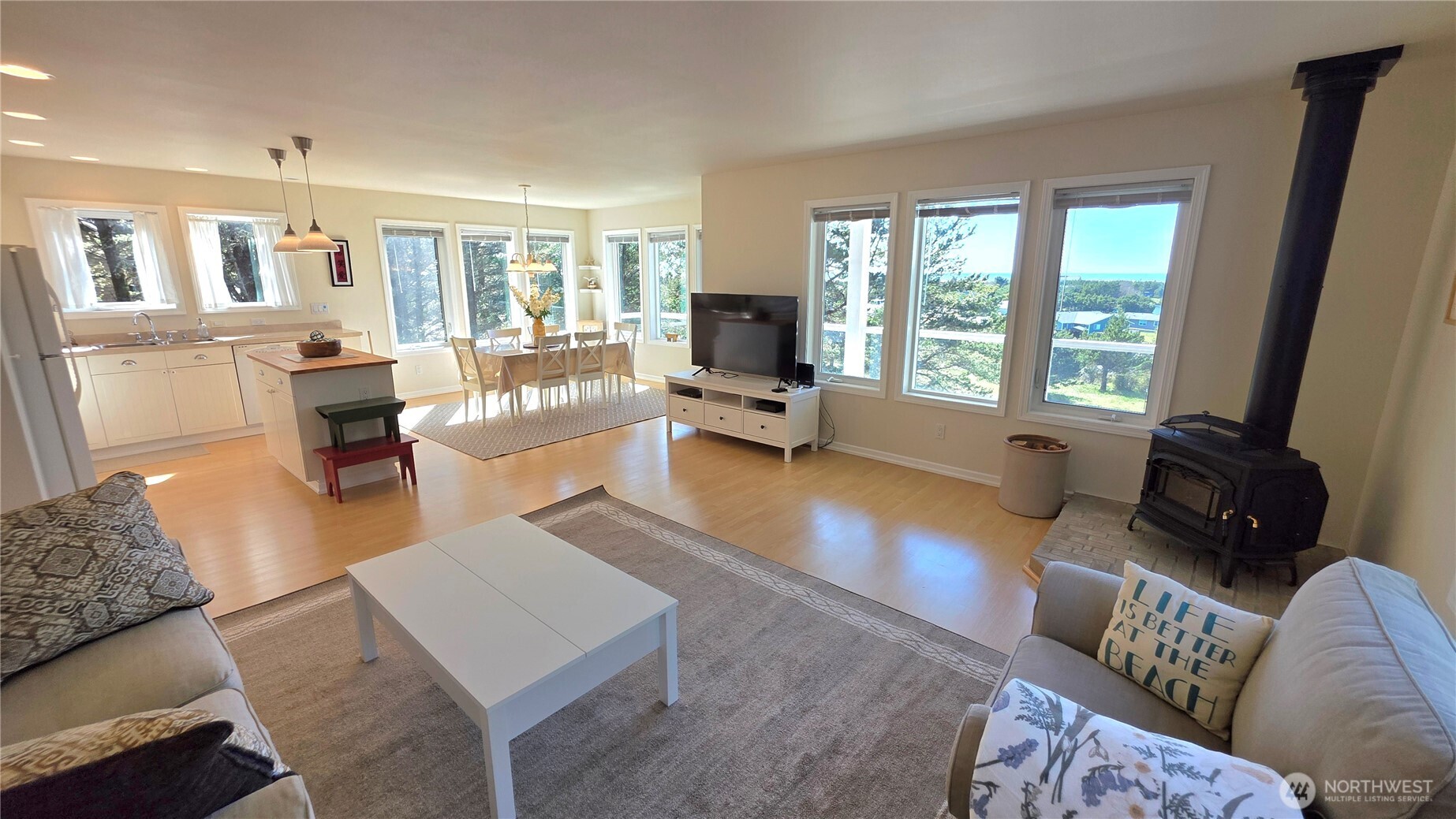 35602 J Place , Ocean Park, WA 98640