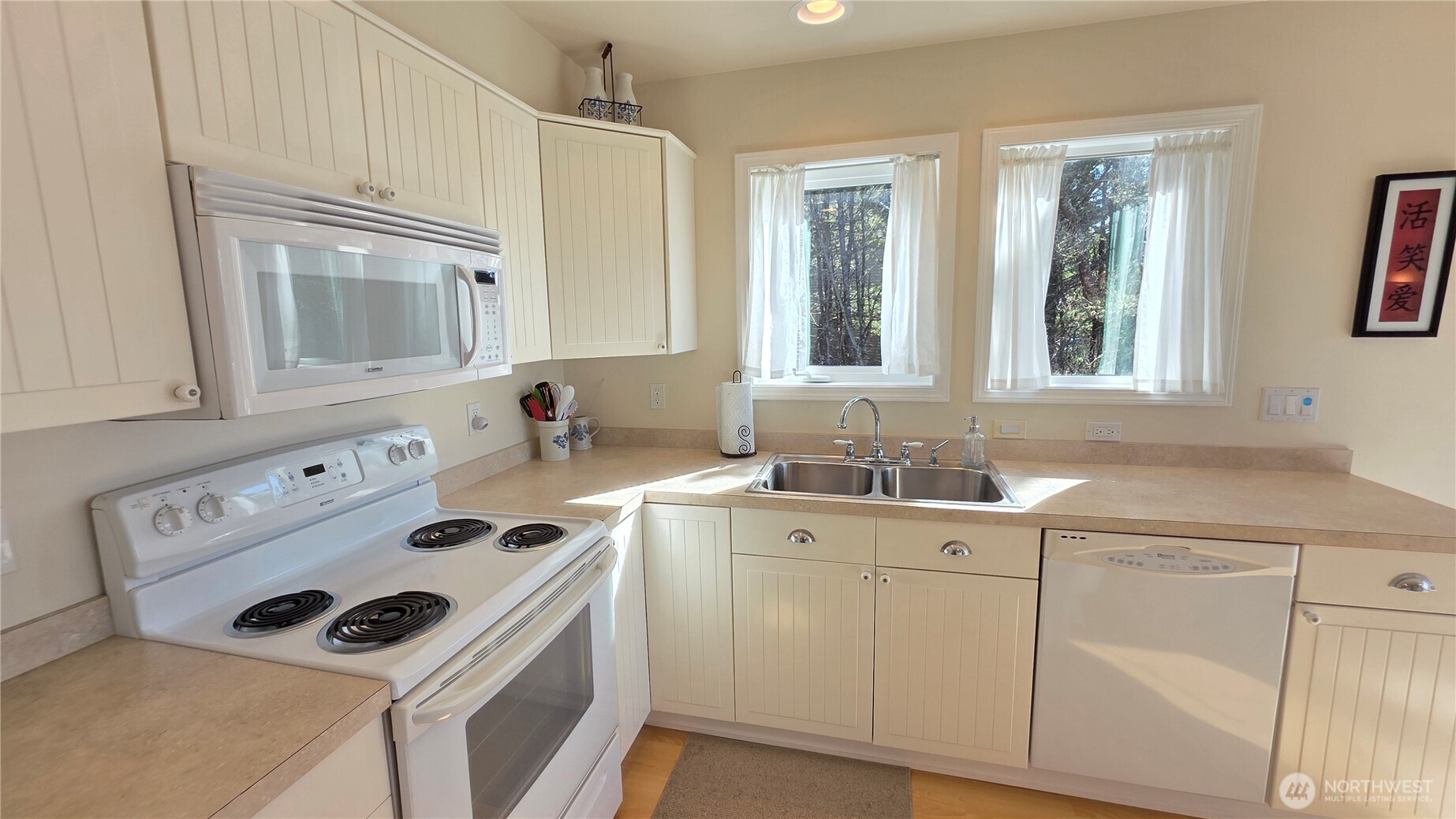 35602 J Place , Ocean Park, WA 98640