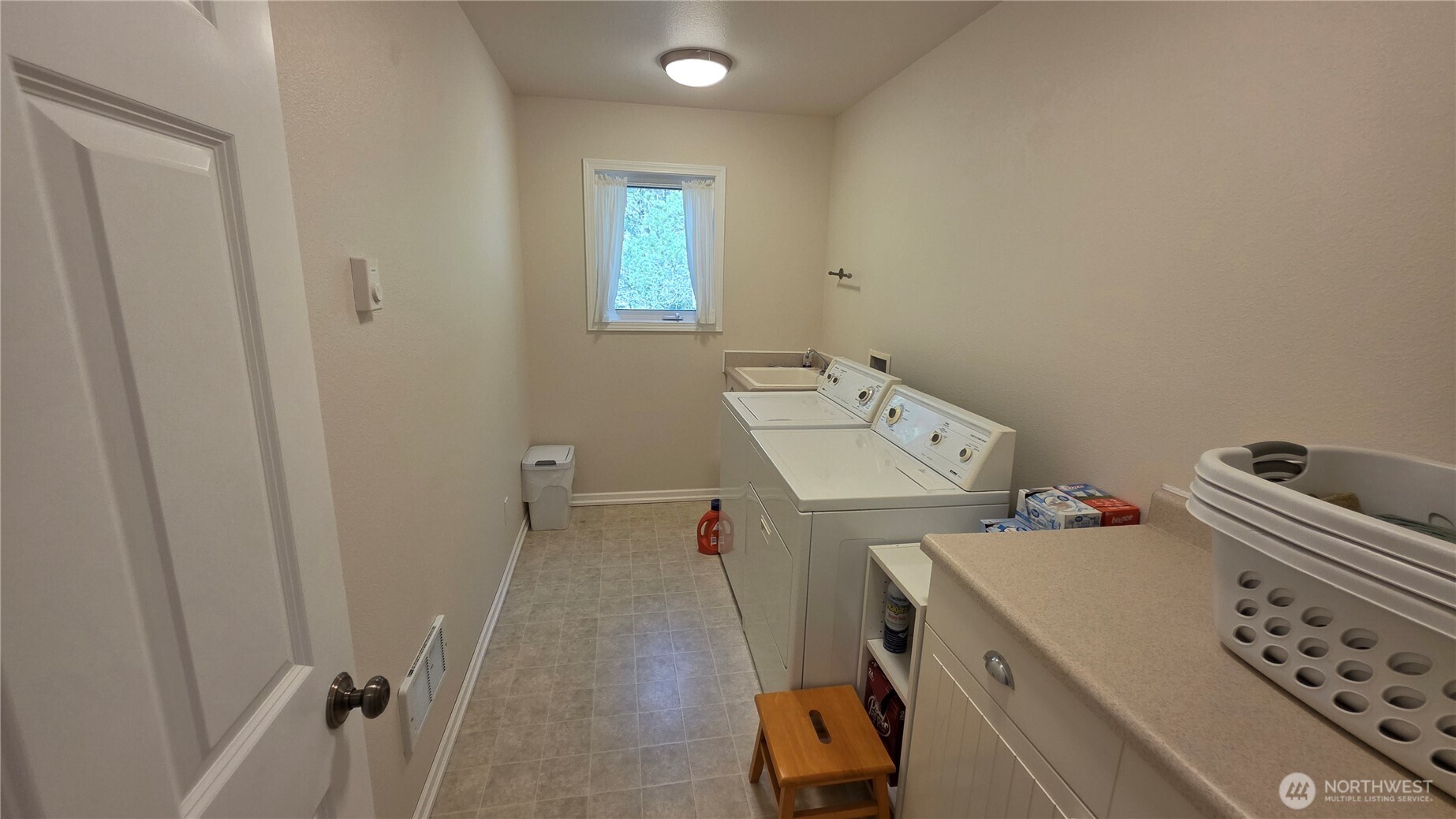 35602 J Place , Ocean Park, WA 98640