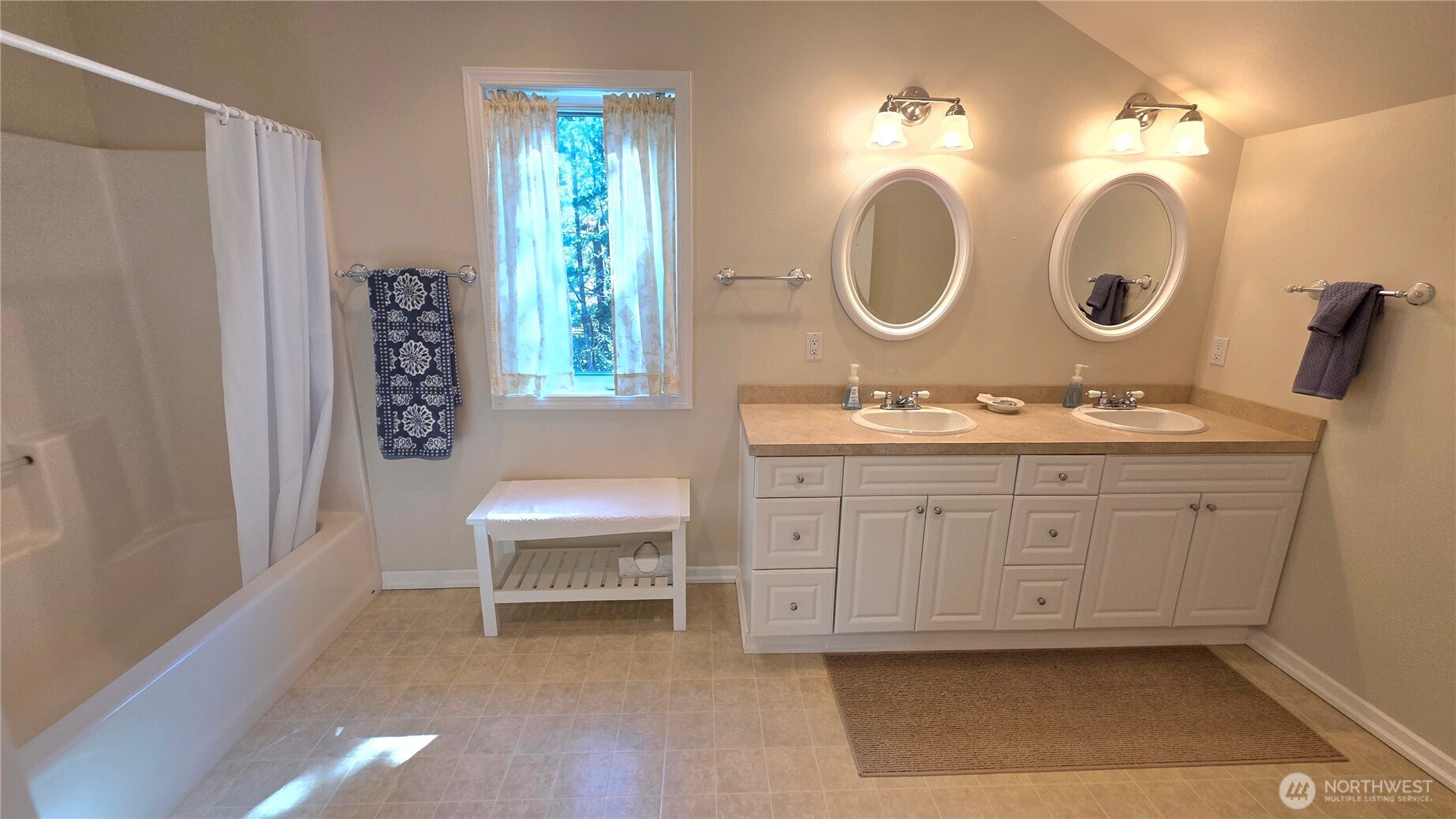 35602 J Place , Ocean Park, WA 98640