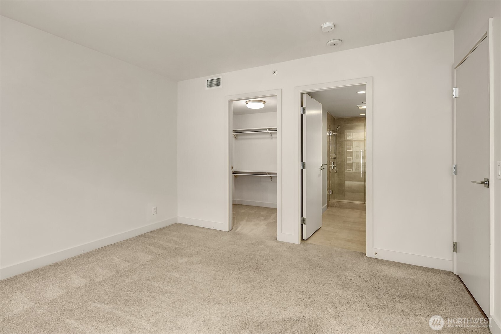 583 Battery Street #1202N, Seattle, WA 98121