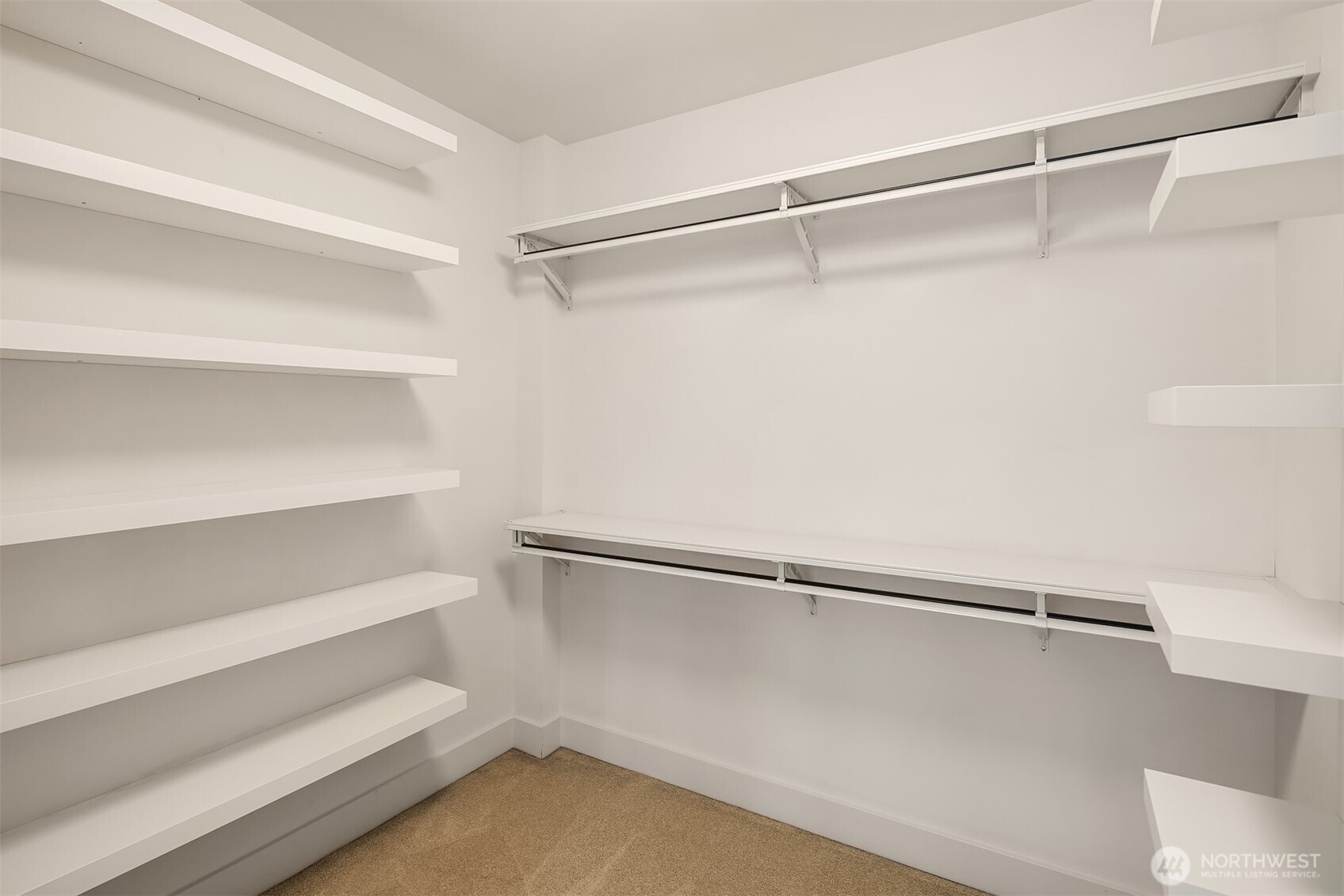 583 Battery Street #1202N, Seattle, WA 98121