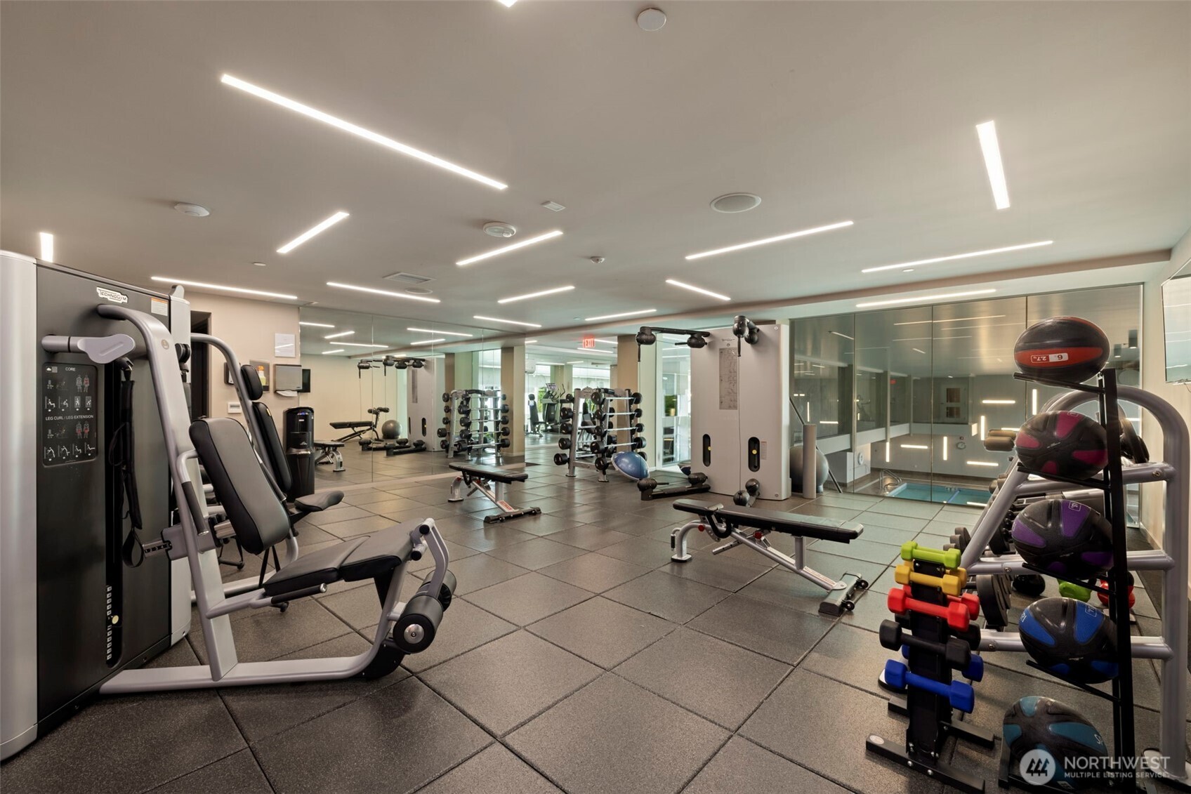 583 Battery Street #1202N, Seattle, WA 98121