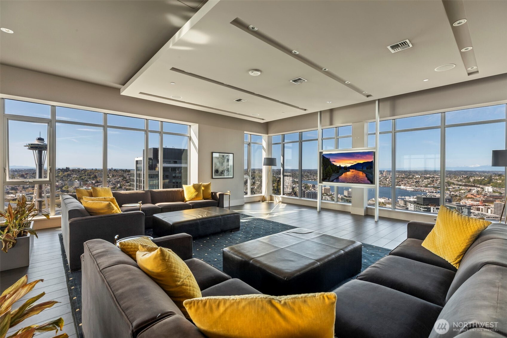 583 Battery Street #1202N, Seattle, WA 98121