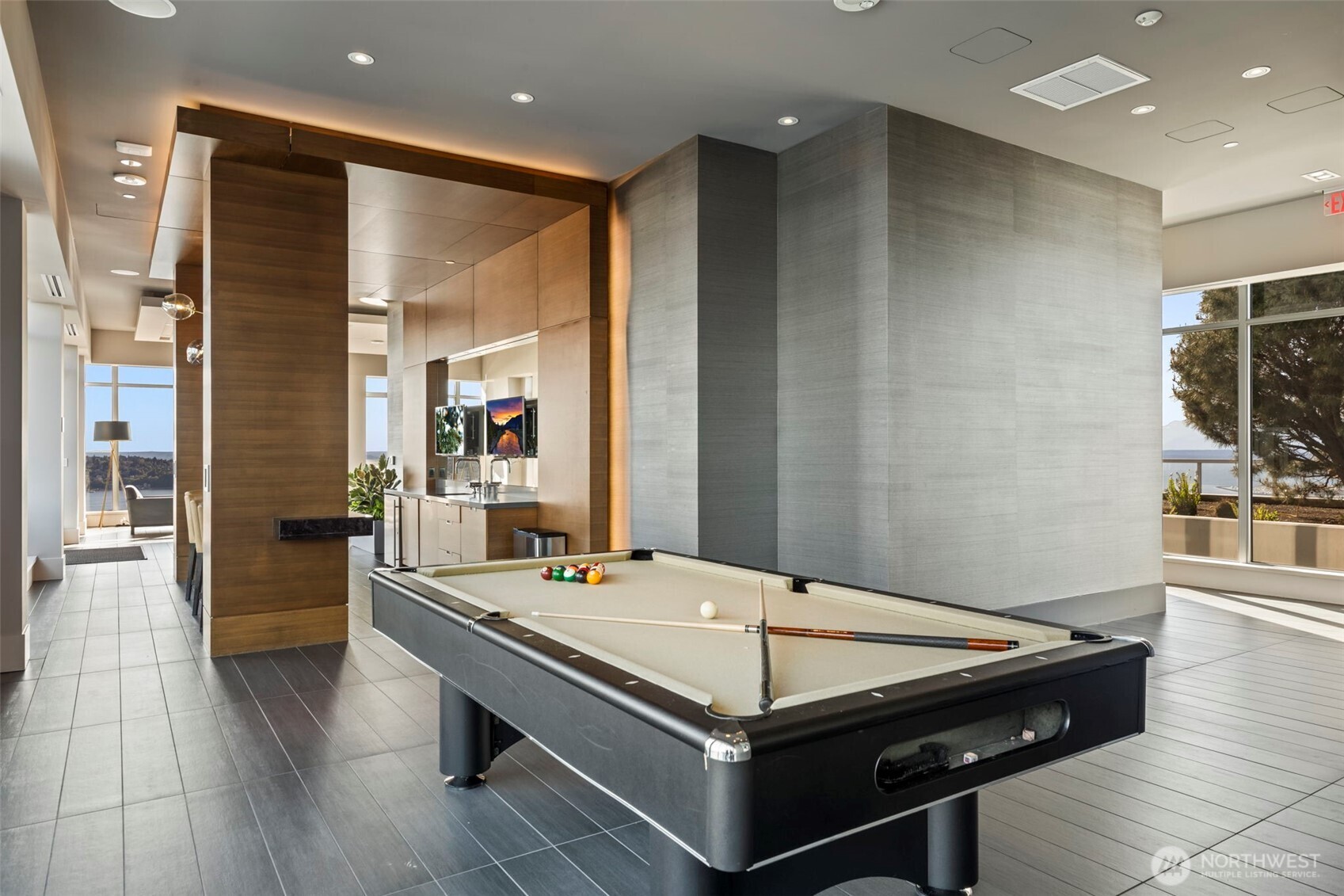 583 Battery Street #1202N, Seattle, WA 98121