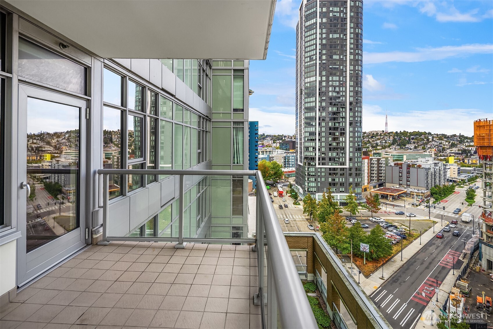 583 Battery Street #1202N, Seattle, WA 98121