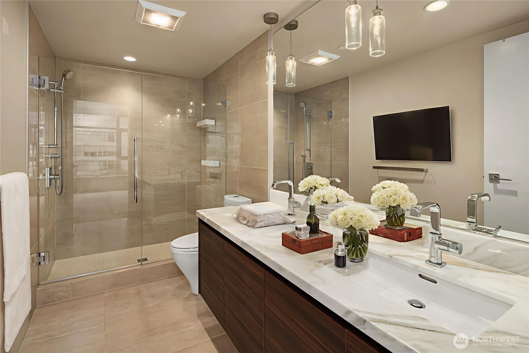 583 Battery Street #1202N, Seattle, WA 98121