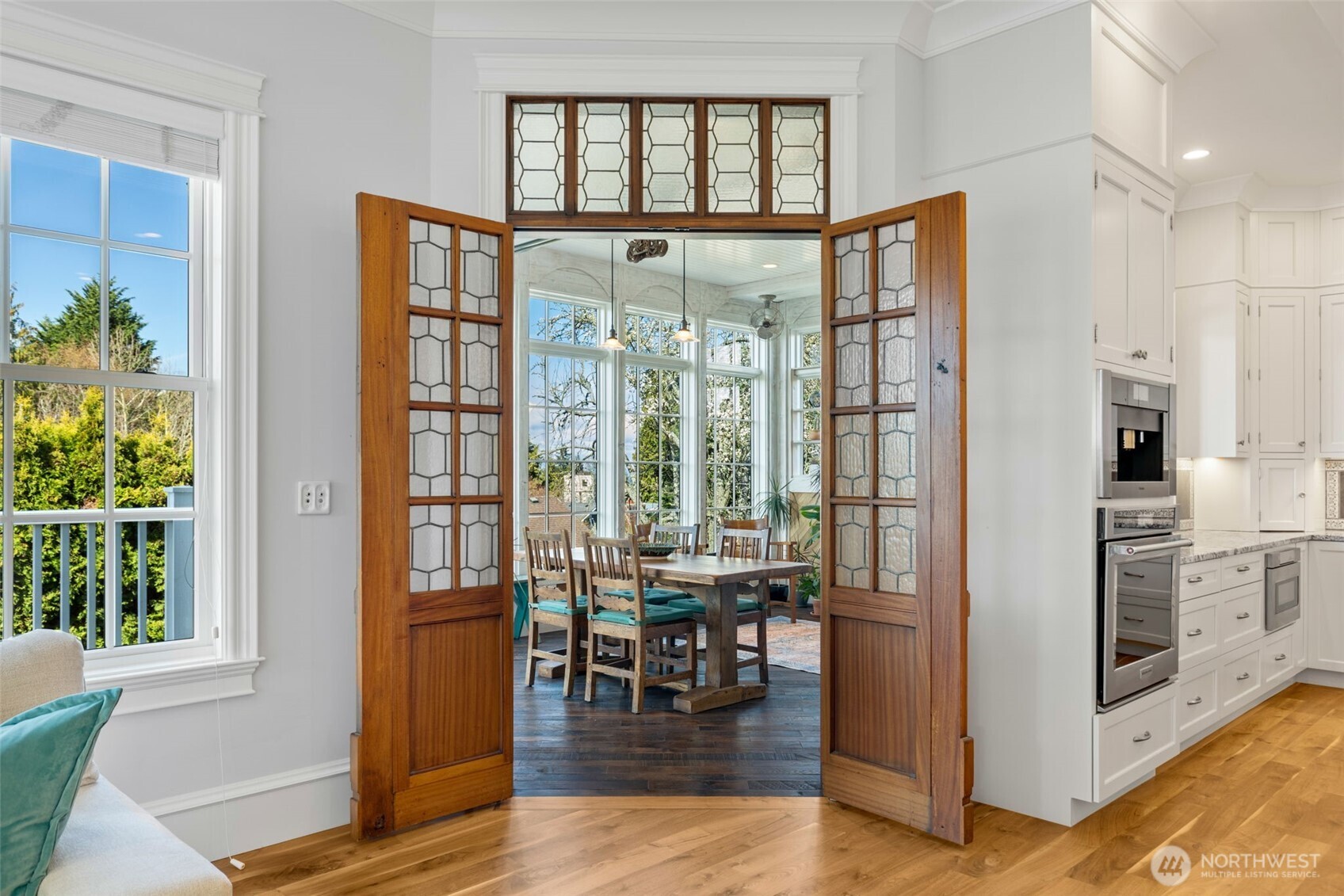 3723 41st Avenue SW, Seattle, WA 98116