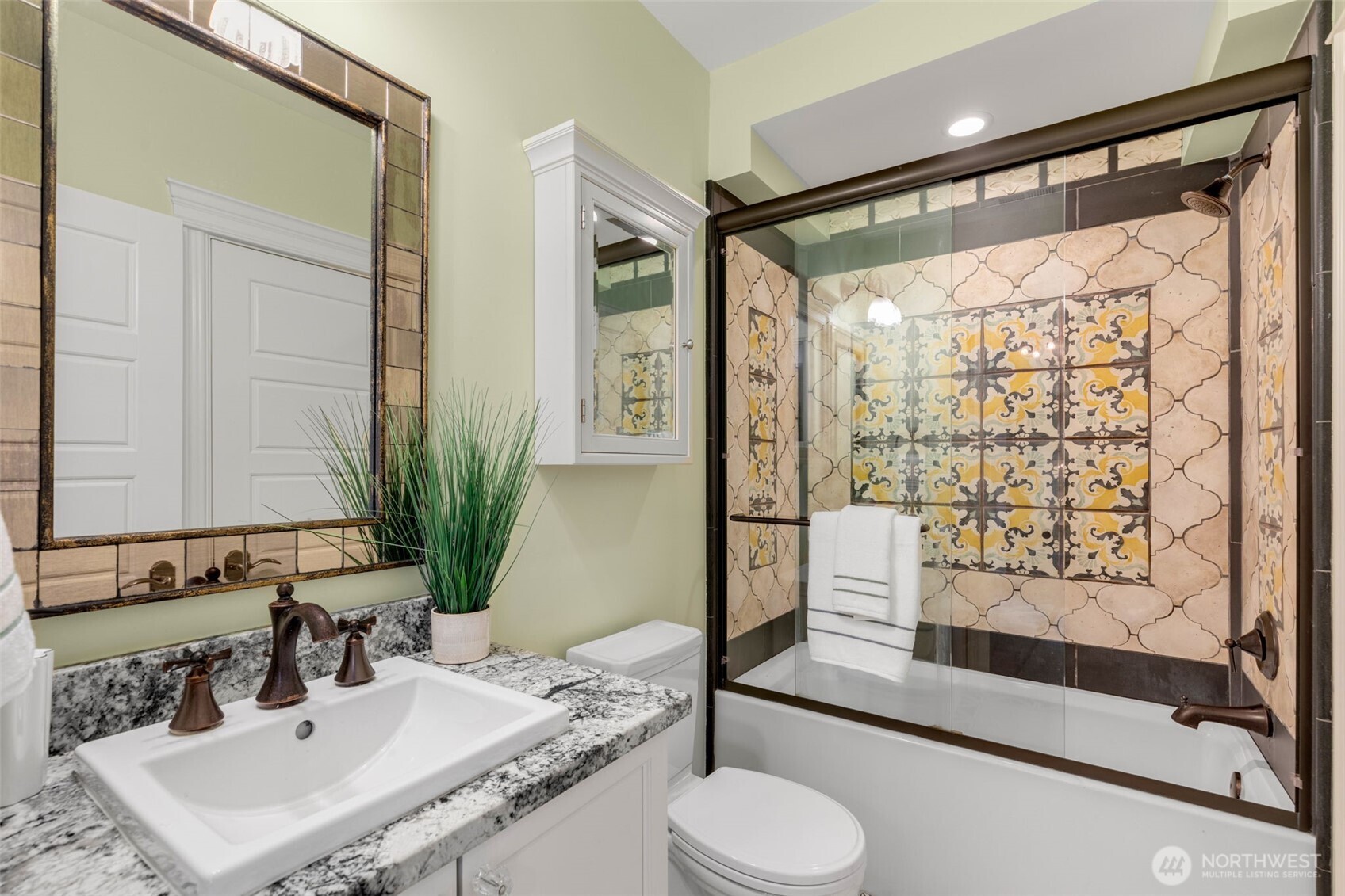 3723 41st Avenue SW, Seattle, WA 98116